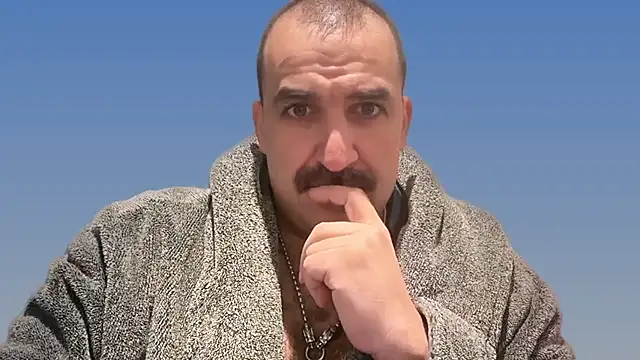 CloudyMuscleBeefy online show from January 18, 2:30 pm