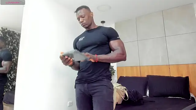 MarcusBlack  online show from July 2, 11:49 am
