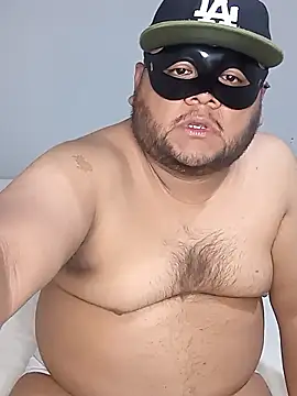 Osogaypardo online show from January 11, 2:15 am