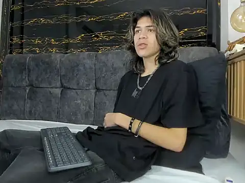 Diamond twink online show from February 14, 2:56 pm