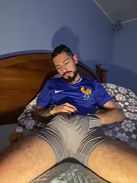 Jonny0399  online show from June 15, 8:39 am