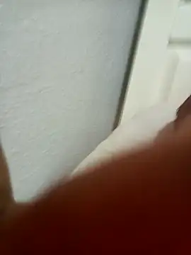 R1yeison online show from October 18, 12:04 am