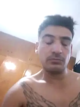 bigandstrong2217 online show from December 13, 8:48 pm