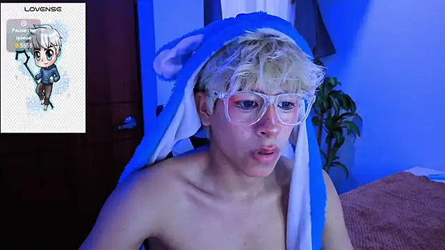 taichi bluy online show from November 13, 10:24 pm