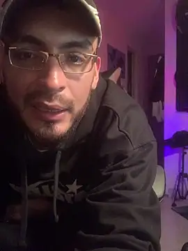 malek xarx  online show from March 1, 2:33 am