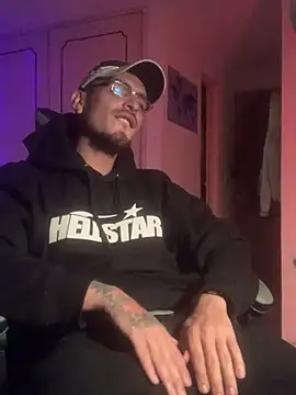 malek xarx  online show from March 8, 2:59 am