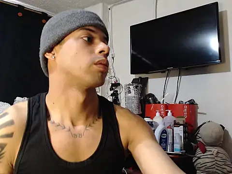 jeampiersexy online show from April 15, 4:40 pm