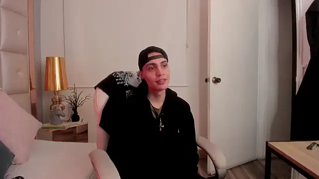 dark sun302 online show from December 18, 3:46 am