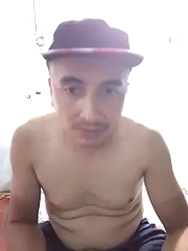 Snapshot of miroqui143 chatting on October 14, 11:45 pm miroqui143 online show from October 14, 11:45 pm