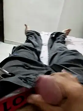 Titocortez86 online show from April 14, 7:35 pm