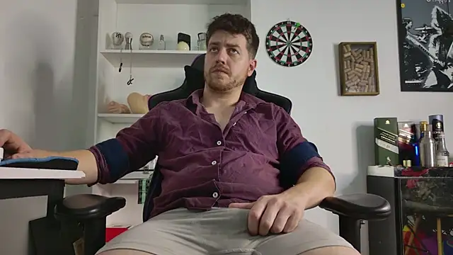 aaron nvk online show from February 18, 2:21 am