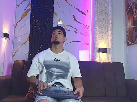 prince arthur77 online show from July 17, 2:13 pm