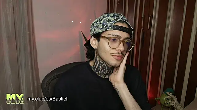 Mihail leroy online show from April 15, 1:38 am