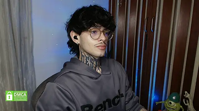 Mihail leroy online show from March 6, 2:08 am