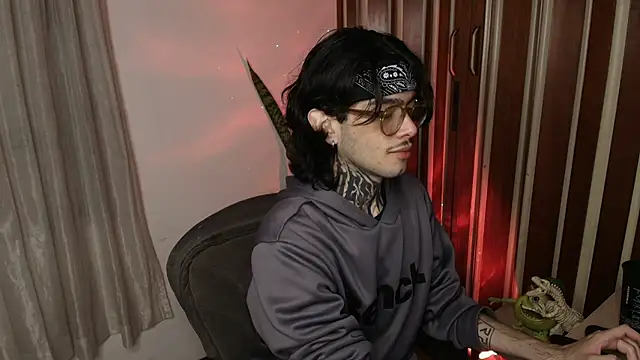 Mihail leroy online show from July 30, 1:27 am