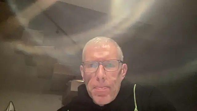 choupipat1 online show from March 2, 5:52 am