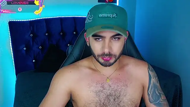 adamhairy online show from February 24, 8:42 pm