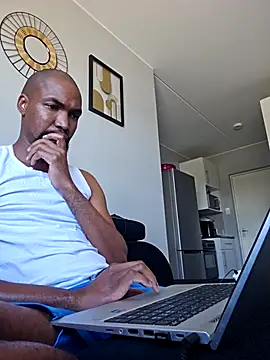 mojaymort online show from December 3, 7:25 am