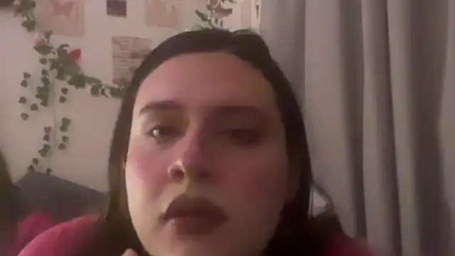 JenniferRobbie online show from May 29, 10:03 am