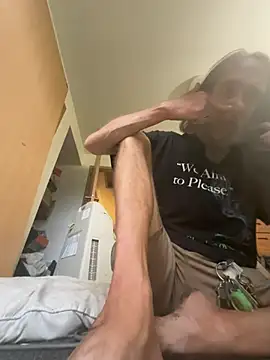 eager1975 online show from July 25, 1:24 am
