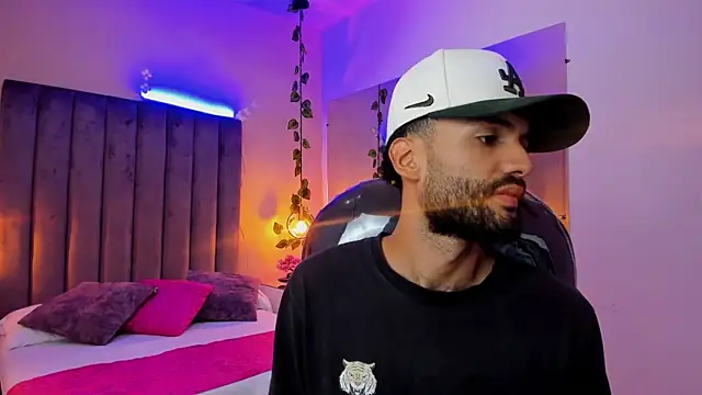 Ryan Jackson  online show from December 14, 12:28 am