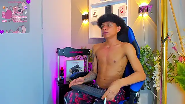  taylor black online show from July 24, 2:09 am