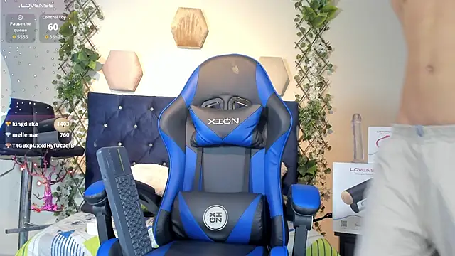  taylor black online show from November 11, 9:09 pm