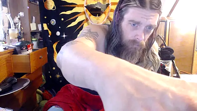 thejuicybacon online show from March 5, 6:15 pm