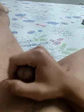 comeputa33 online show from December 4, 7:04 am