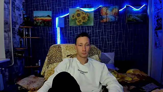 CuteBoy228 online show from November 25, 8:55 pm