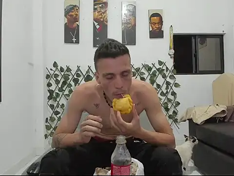 Latins Boss online show from April 3, 12:07 am