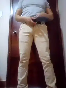 hotmanxxx84 online show from October 9, 9:31 pm