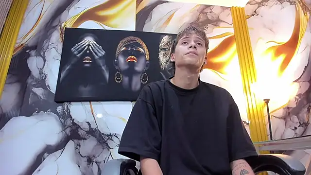 mono blonde online show from July 5, 11:06 am