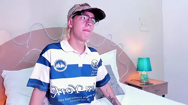 Enrrixxx  online show from November 16, 7:49 pm