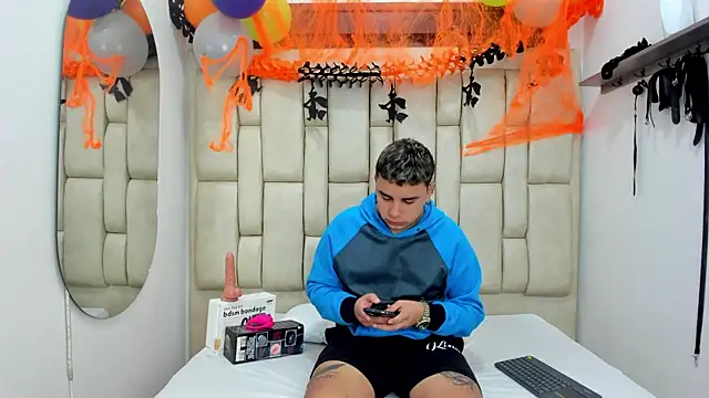 DevilWisp online show from October 26, 4:58 am