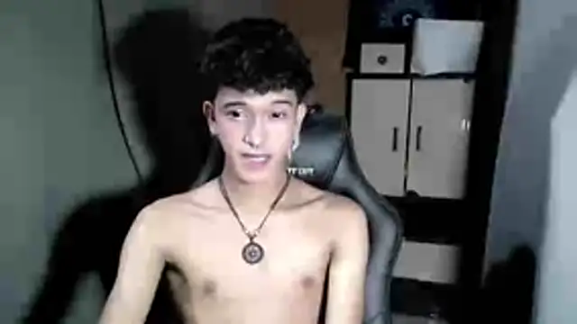 kenbigcockxx online show from November 17, 3:48 pm