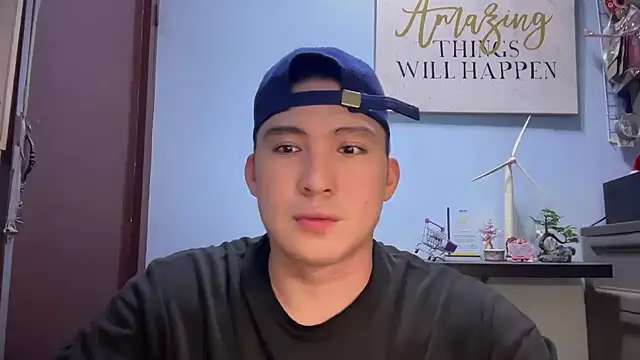 lovely jay online show from December 18, 8:32 am