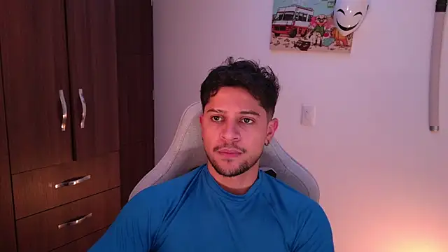 domsantiago  online show from December 18, 2:40 am