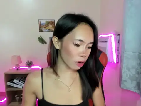 Shindoll online show from November 10, 11:59 am