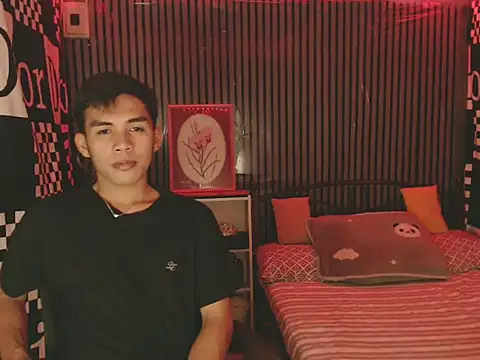 urhot chany online show from April 11, 5:27 pm