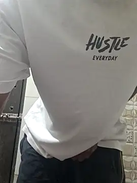 rockyy23boy online show from March 27, 10:00 pm