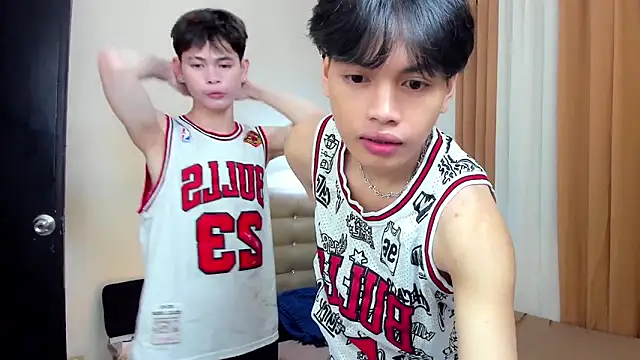 hotfreshdior online show from September 13, 8:32 pm