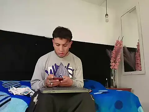 Thonixxx mr online show from March 12, 3:36 am