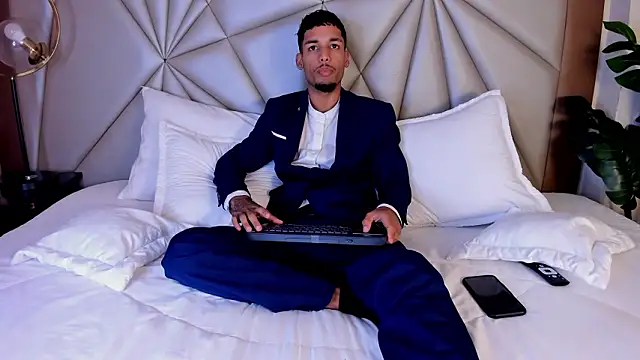 Thiagoferreti online show from February 12, 4:40 am