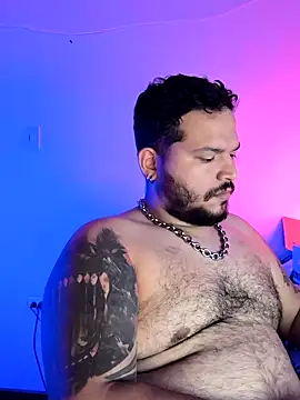 Snapshot of DannyBearrr chatting on September 23, 4:34 am DannyBearrr online show from September 23, 4:34 am