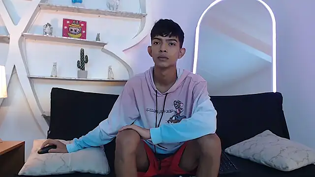 PRETTY SEX1 online show from October 1, 1:15 pm