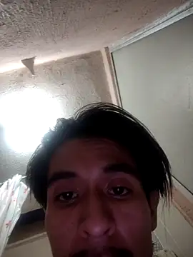 Snapshot of karbel7 chatting on October 25, 12:45 am karbel7 online show from October 25, 12:45 am