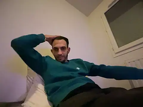 rebeu31313 online show from December 14, 3:46 am