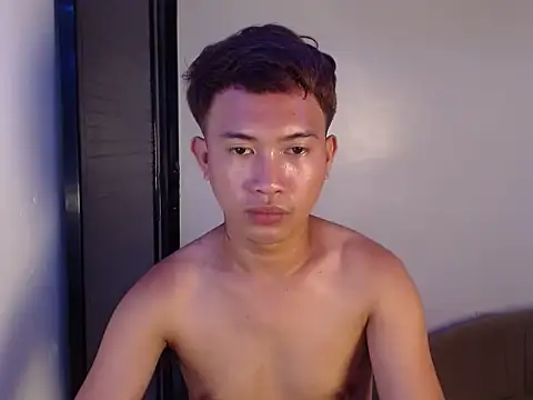 onebigloadxxx online show from April 7, 3:17 am