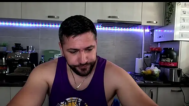 Gold Alpha Boy online show from June 21, 5:13 am